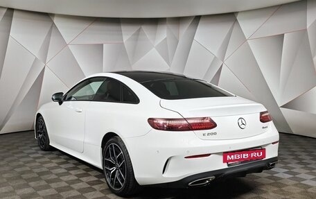 Mercedes-Benz E-Класс, 2020 год, 5 300 000 рублей, 4 фотография