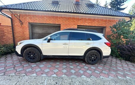 Subaru Outback IV рестайлинг, 2017 год, 2 600 000 рублей, 6 фотография