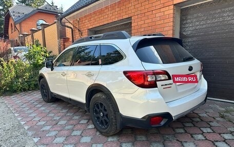 Subaru Outback IV рестайлинг, 2017 год, 2 600 000 рублей, 7 фотография
