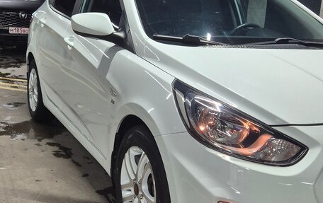 Hyundai Solaris II рестайлинг, 2014 год, 1 100 000 рублей, 2 фотография