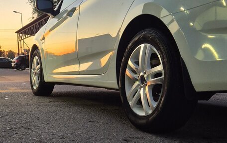 Hyundai Solaris II рестайлинг, 2014 год, 1 100 000 рублей, 9 фотография
