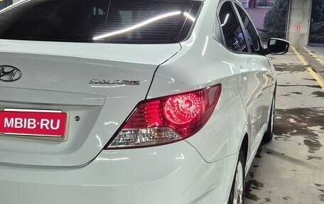 Hyundai Solaris II рестайлинг, 2014 год, 1 100 000 рублей, 4 фотография
