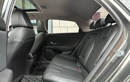 Hyundai Elantra, 2023 год, 1 199 999 рублей, 20 фотография