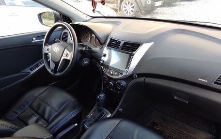 Hyundai Solaris II рестайлинг, 2015 год, 850 000 рублей, 7 фотография