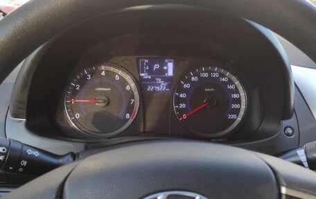 Hyundai Solaris II рестайлинг, 2015 год, 850 000 рублей, 10 фотография