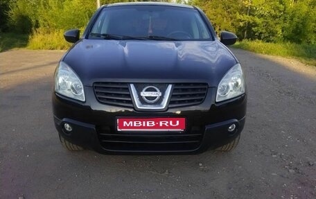 Nissan Qashqai, 2009 год, 700 000 рублей, 1 фотография