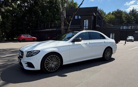 Mercedes-Benz E-Класс, 2016 год, 3 100 000 рублей, 3 фотография
