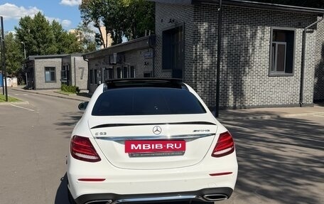 Mercedes-Benz E-Класс, 2016 год, 3 100 000 рублей, 11 фотография