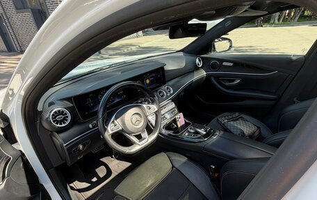 Mercedes-Benz E-Класс, 2016 год, 3 100 000 рублей, 19 фотография