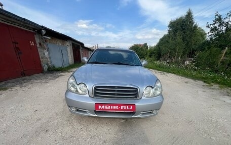 Hyundai Sonata IV рестайлинг, 2004 год, 430 000 рублей, 1 фотография
