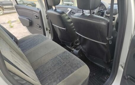 Renault Logan I, 2015 год, 820 000 рублей, 4 фотография