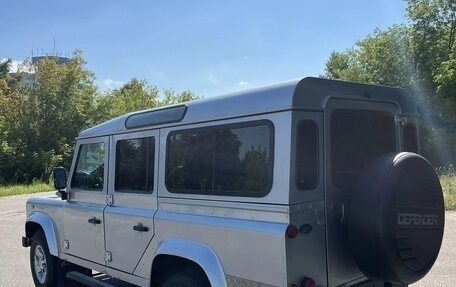 Land Rover Defender I, 2009 год, 2 400 000 рублей, 4 фотография