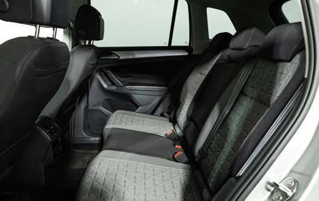 Volkswagen Tiguan II, 2022 год, 2 499 700 рублей, 11 фотография