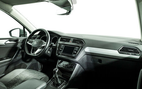 Volkswagen Tiguan II, 2022 год, 2 499 700 рублей, 10 фотография