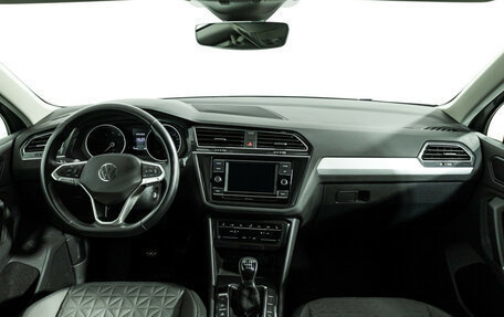 Volkswagen Tiguan II, 2022 год, 2 499 700 рублей, 14 фотография