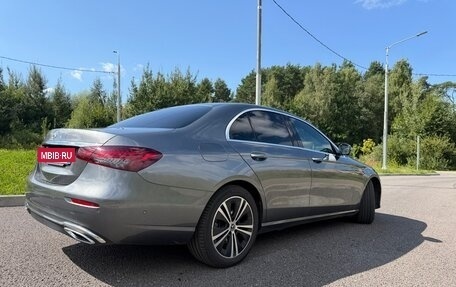 Mercedes-Benz E-Класс, 2022 год, 6 090 000 рублей, 6 фотография