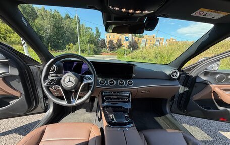 Mercedes-Benz E-Класс, 2022 год, 6 090 000 рублей, 18 фотография