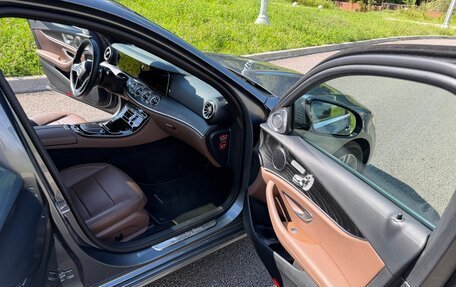 Mercedes-Benz E-Класс, 2022 год, 6 090 000 рублей, 16 фотография