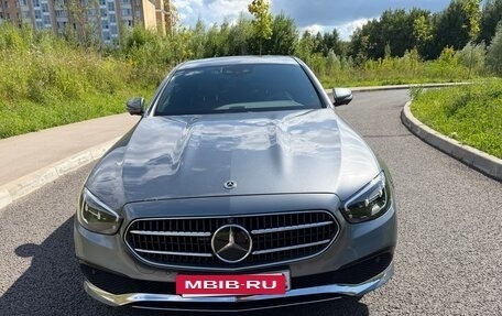 Mercedes-Benz E-Класс, 2022 год, 6 090 000 рублей, 13 фотография