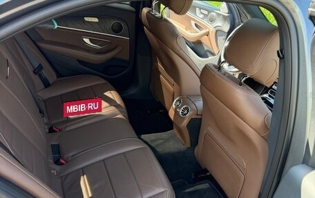 Mercedes-Benz E-Класс, 2022 год, 6 090 000 рублей, 23 фотография