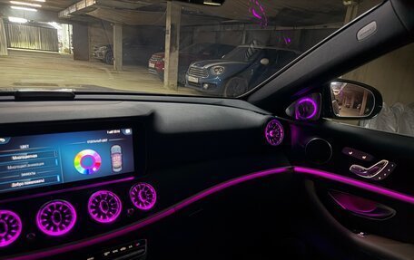 Mercedes-Benz E-Класс, 2022 год, 6 090 000 рублей, 30 фотография