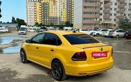 Volkswagen Polo VI (EU Market), 2019 год, 650 000 рублей, 3 фотография