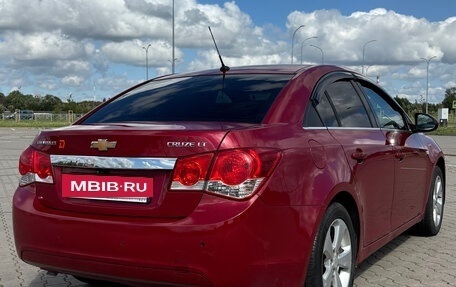 Chevrolet Cruze II, 2011 год, 670 000 рублей, 3 фотография