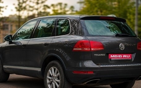 Volkswagen Touareg III, 2012 год, 1 550 000 рублей, 6 фотография