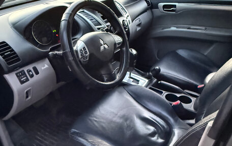 Mitsubishi Pajero Sport II рестайлинг, 2011 год, 1 570 000 рублей, 7 фотография