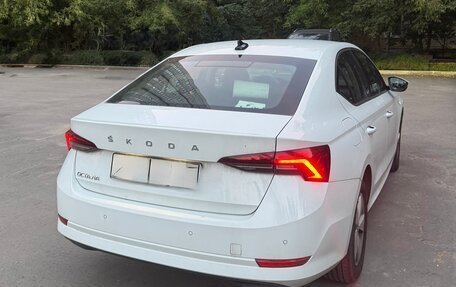 Skoda Octavia IV, 2020 год, 2 300 000 рублей, 2 фотография