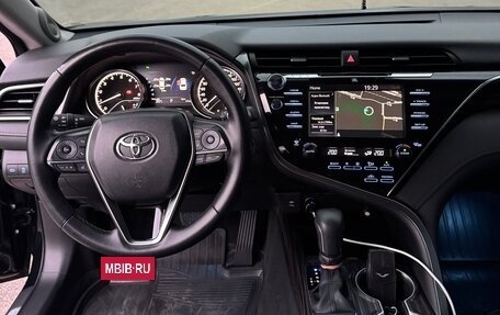 Toyota Camry, 2020 год, 2 970 000 рублей, 9 фотография