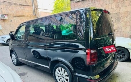 Volkswagen Multivan T6 рестайлинг, 2018 год, 4 500 000 рублей, 5 фотография