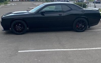 Dodge Challenger III рестайлинг 2, 2018 год, 3 100 000 рублей, 1 фотография