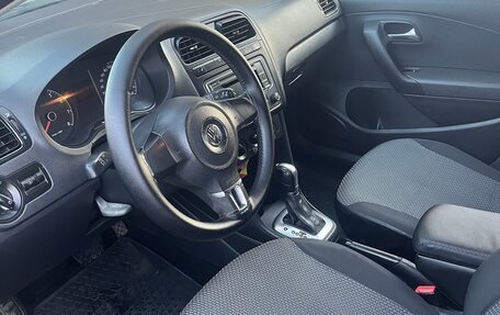 Volkswagen Polo VI (EU Market), 2013 год, 800 000 рублей, 8 фотография