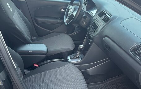 Volkswagen Polo VI (EU Market), 2013 год, 800 000 рублей, 9 фотография