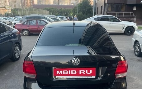 Volkswagen Polo VI (EU Market), 2013 год, 800 000 рублей, 2 фотография