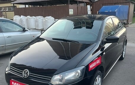 Volkswagen Polo VI (EU Market), 2013 год, 800 000 рублей, 3 фотография