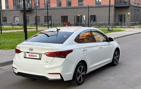 Hyundai Solaris II рестайлинг, 2018 год, 1 140 000 рублей, 2 фотография