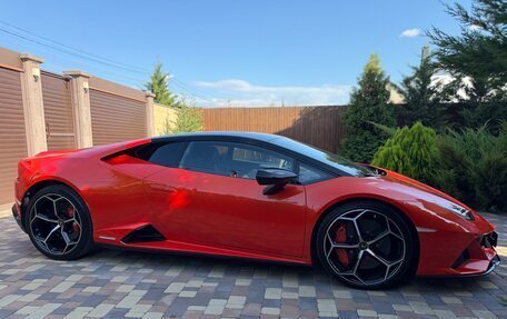 Lamborghini Huracán, 2019 год, 20 000 000 рублей, 2 фотография