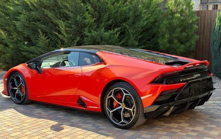 Lamborghini Huracán, 2019 год, 20 000 000 рублей, 5 фотография