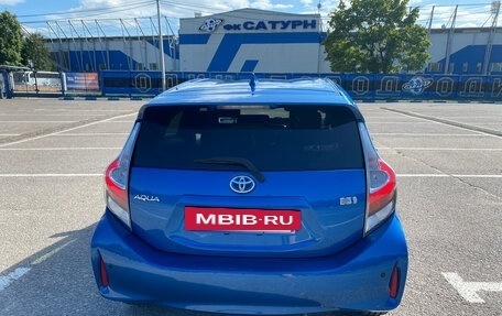 Toyota Aqua I, 2018 год, 1 350 000 рублей, 4 фотография