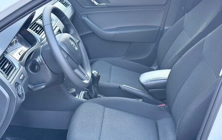 Skoda Rapid I, 2017 год, 1 027 000 рублей, 18 фотография