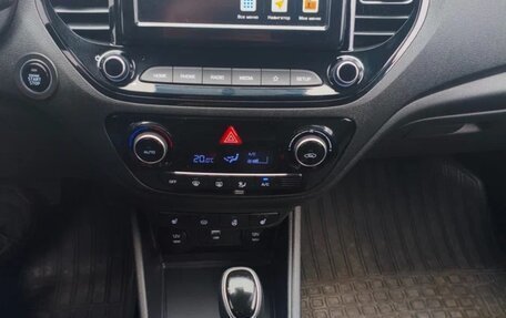 Hyundai Solaris II рестайлинг, 2021 год, 1 750 000 рублей, 14 фотография
