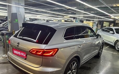 Volkswagen Touareg III, 2018 год, 5 200 000 рублей, 14 фотография