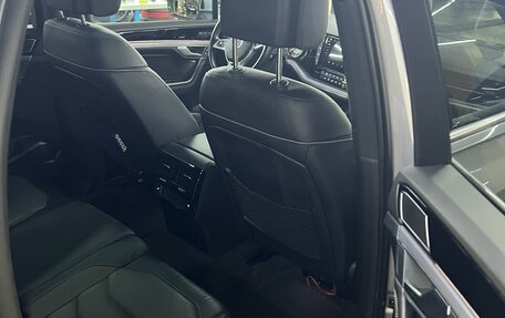 Volkswagen Touareg III, 2018 год, 5 200 000 рублей, 18 фотография