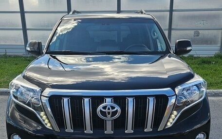 Toyota Land Cruiser Prado 150 рестайлинг 2, 2016 год, 4 150 000 рублей, 1 фотография
