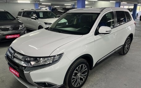 Mitsubishi Outlander III рестайлинг 3, 2018 год, 2 049 000 рублей, 1 фотография