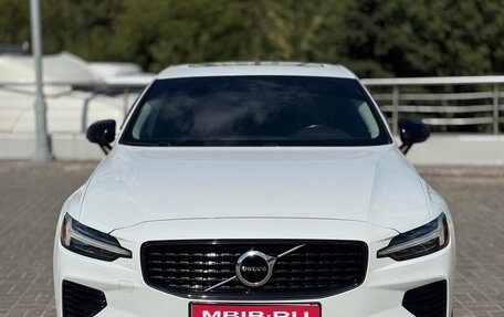 Volvo S60 III, 2021 год, 2 600 000 рублей, 1 фотография