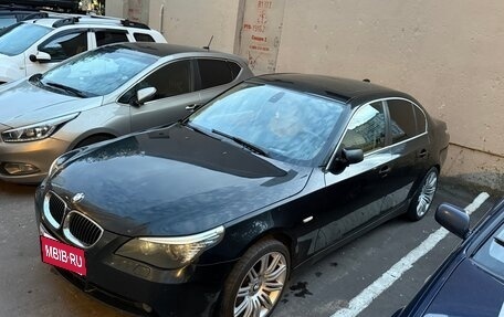 BMW 5 серия, 2005 год, 1 300 000 рублей, 1 фотография