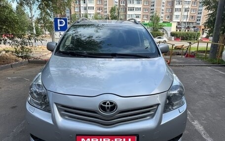 Toyota Verso I, 2012 год, 1 200 000 рублей, 1 фотография